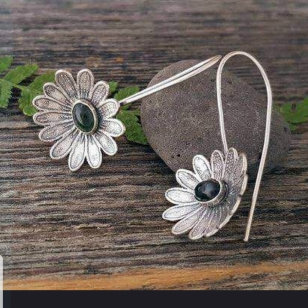 Elegant Silver Floral Earrings